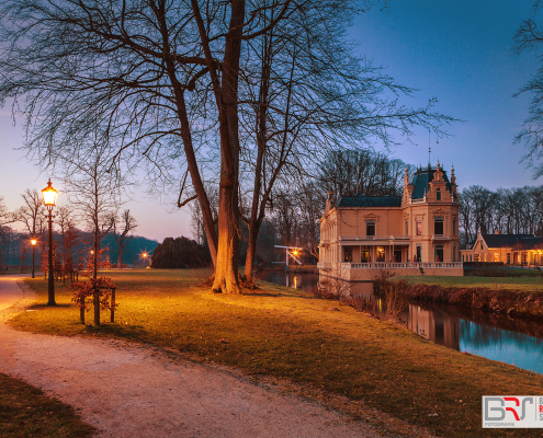 Kasteel Nienoord Leek bij avond