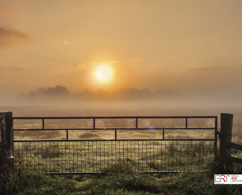 hek zonsopkomst met flare