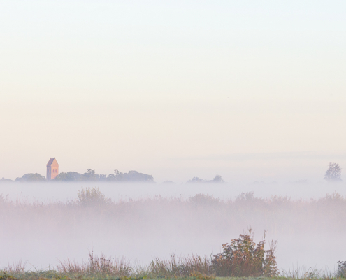 Kerk van Midwolde in Nienoordsche polder