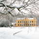 Kasteel Nienoord in de sneeuw