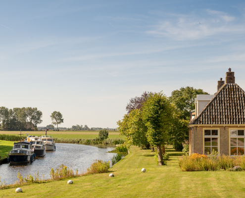 Munnikezijl (Friesland) vanaf de brug Methardusstraat