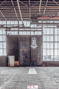 Kroonluchter in fabriek