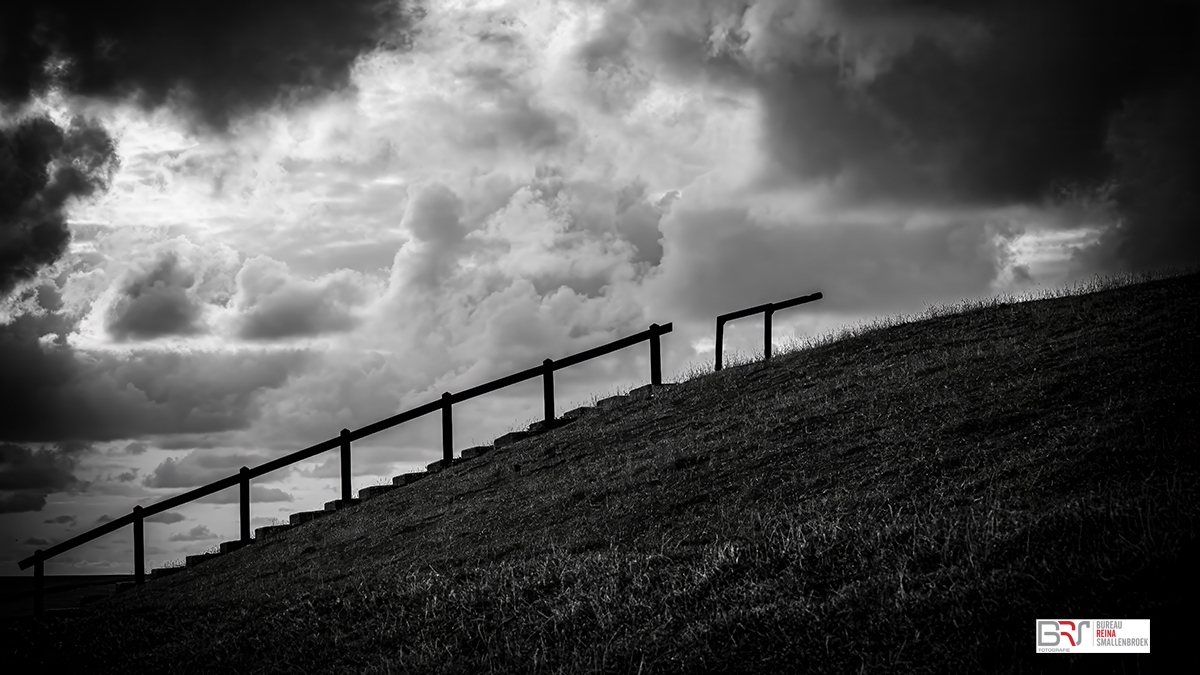 Stairways in extreem black and white