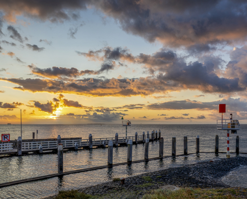 Zonsopkomst bij de lbakens van Vlieland