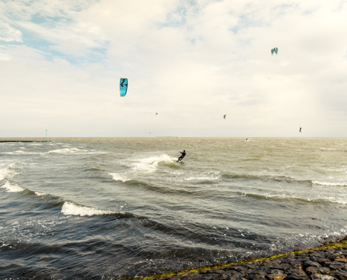 Kite surfing