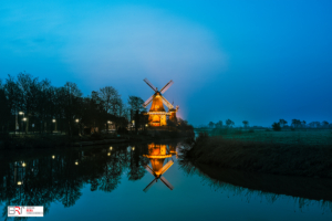 Twin Mills Greetsiel vanaf Pilsumer weg