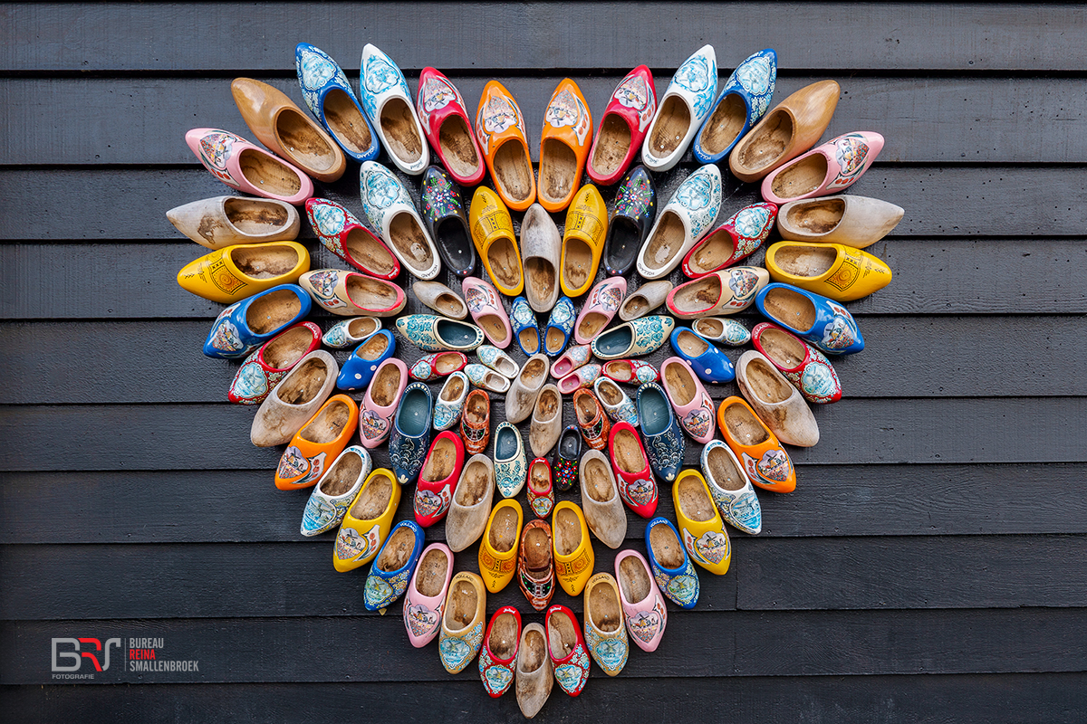 Woonden shoes, clogs, klompen